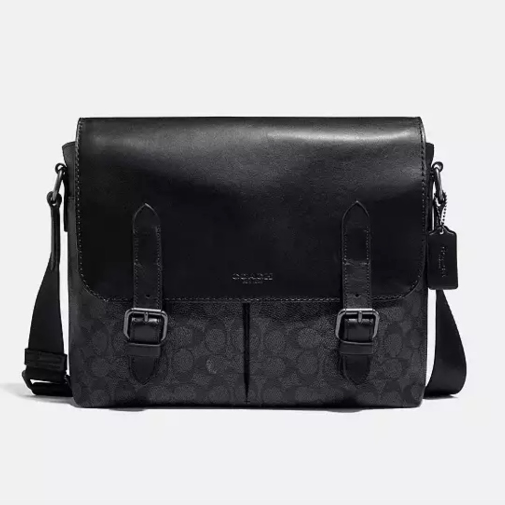 Metropolitan Soft Messenger crossbody In Signature Canvas